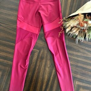 Onzie Women's Pink Leggings